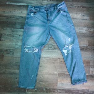 American Eagle Mom Jeans